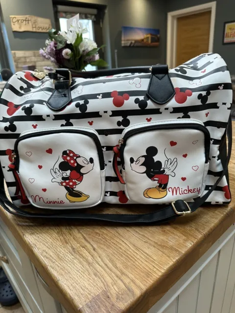 Primark Disney Mickey Mouse Quilted Shoulder Body Tote Backpack Travel Bag