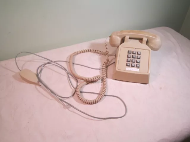 Vintage Premier Corded Telephone - Push Buttons - Model 2500