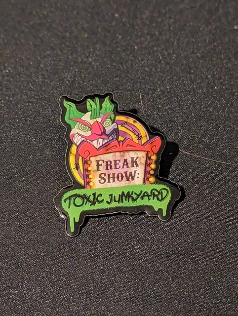 Freak Show Toxic Junkyard Pin Badge - Alton Towers Resort - Merlin Entertainment