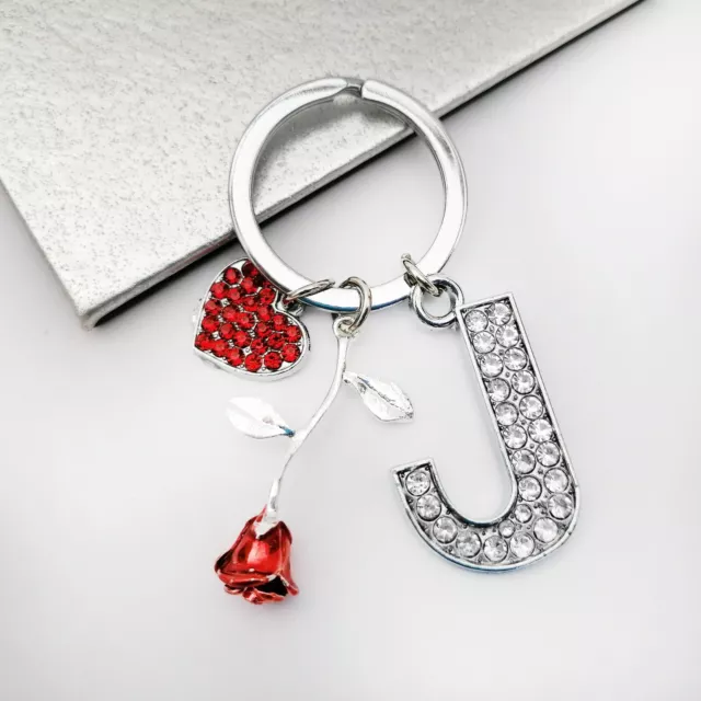 Diamantkristall Initiale, rote Rose & Kristall Herz personalisierter Schlüsselring Geschenk 2