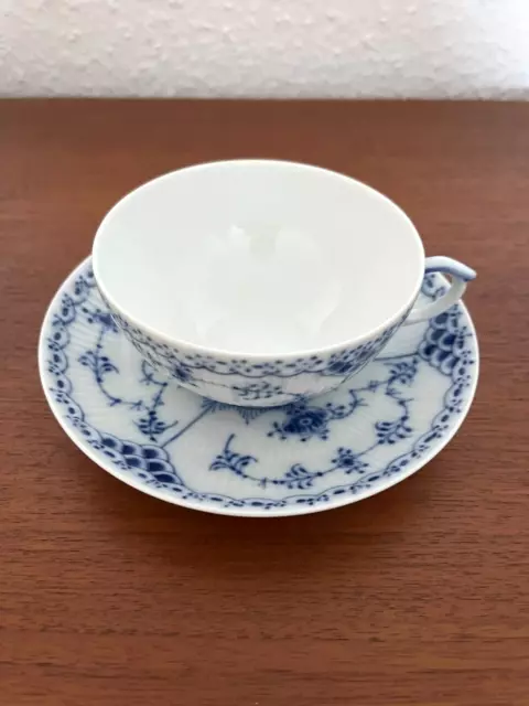 1 Royal Copenhagen Musselmalet Groß Teetasse + Untere  1. Wahl Mod. 525 656 Erbe