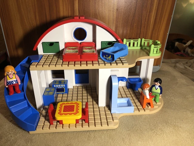 PLAYMOBIL 1 2 3 Suburban House 6784 Furniture Figure Family Set