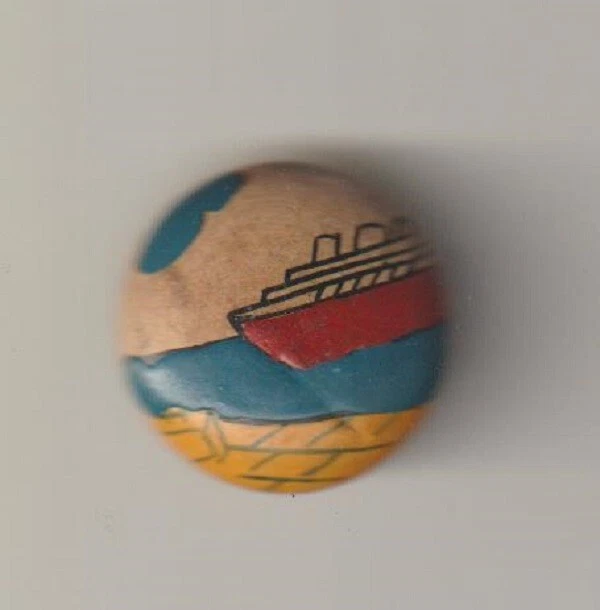 Bouton ancien en bois peint à la main Bateau D 2 cm