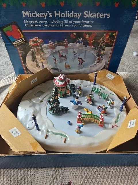 1996 DISNEY MR. CHRISTMAS Mickeys Holiday Skaters Ice Skating Pond