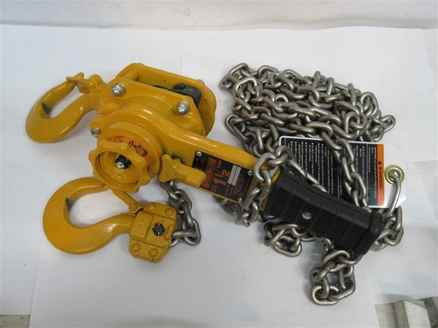 Harrington LB015-20, 1-1/2 Ton Lever Chain Hoist, 20' Lift
