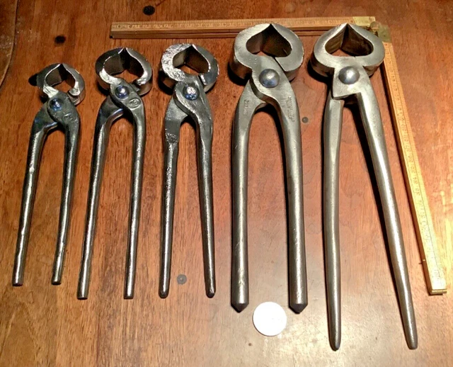Lot De 5 Vrilles Anciennes - Outils Anciens En Bois Et Métal - Occasion, Origine France