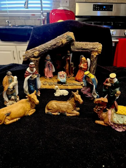 Vintage Bradford Bethlehem Collection 12 Pc Hand Painted Porcelain Nativity Set