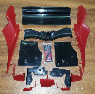 FERRARI 04/05 KYOSHO DE AGOSTINI N.76 Aile arrière pour la carrosserie de course