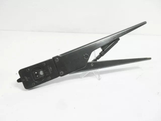 Amp 90262-1 Faston .205 Series Receptacles 22 - 16 Awg Hand Crimp Tool
