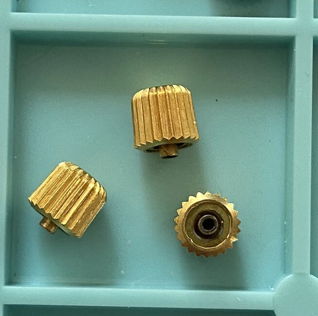 Couronne De Remontoir Vintage LIP Gris Foncé 5,7 Mm - Pour Réparation De Montres - Occasion (déjà Portée)