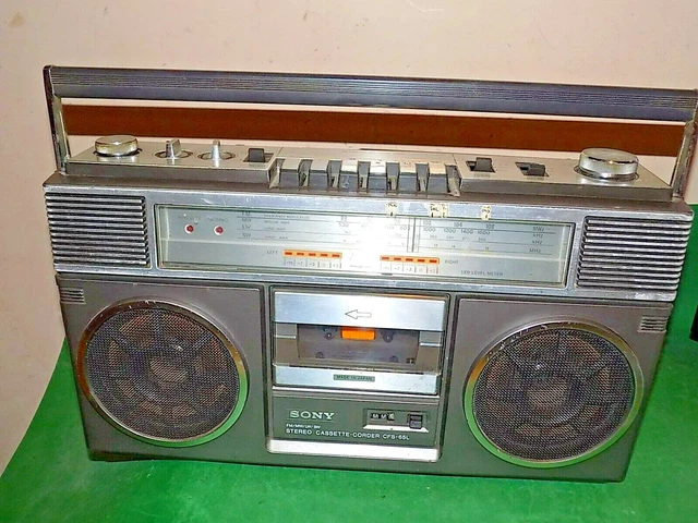 Poste Radio Double Cassette SONY CFS-W301L - En Panne, à Réviser - Pour Pièces