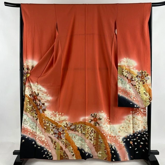 Japanese Kimono Furisode Pure Silk Takarazukushi Marumon Gold Paint Salmon Pink