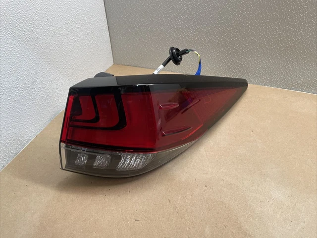 Passenger Side Outer Tail Light For 2010-2012 Lexus RX350 - Right Side Halogen Light Assembly