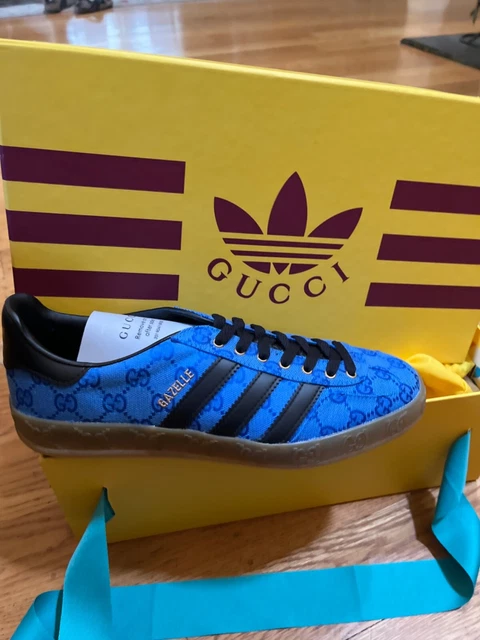 gucci adidas gazelle blue size 9 new (missing 1 of the yellow Gucci shoe bags