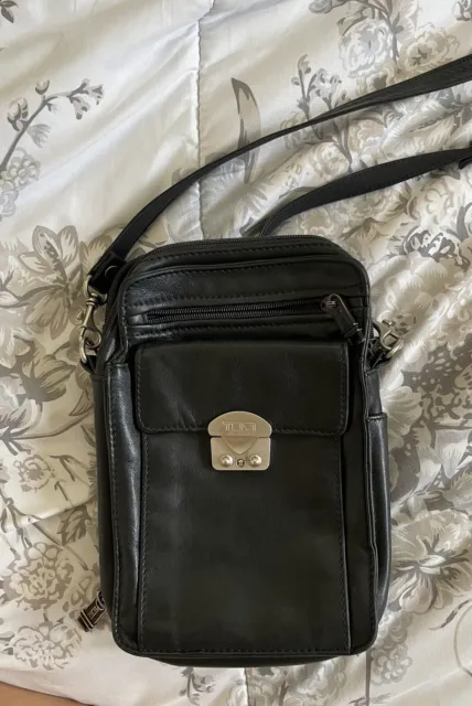 TUMI Leather Organizer Crossbody Shoulder Bag Wallet Unisex Black
