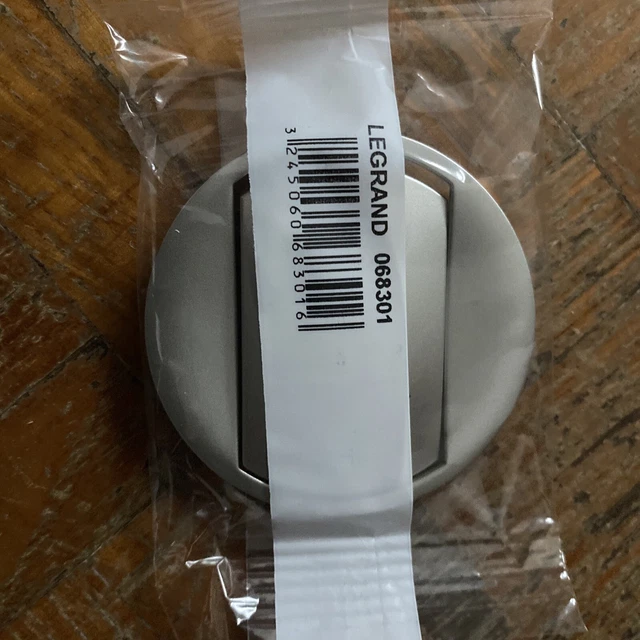 Manette simple pour va et vient bouton poussoir Legrand Céliane titane 68301