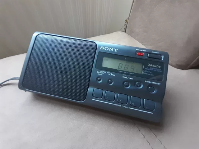 Sony ICF-M350S Portable Radio 3Band