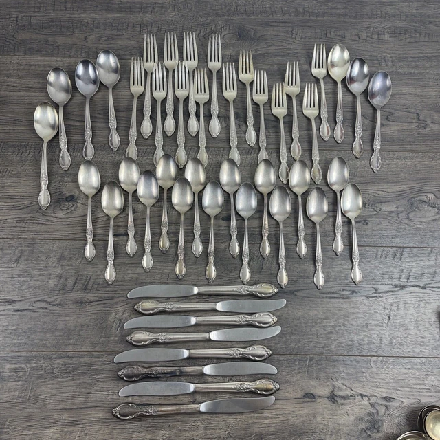 VICTORIAN ROSE SILVERPLATE Flatware Set by Wm. Rogers & Son Vintage