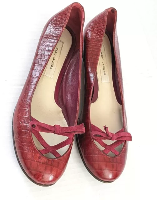 MARC JACOBS Red Crocodile Bow Round Toe Leather Ballet Flat Size 37.5 US 7