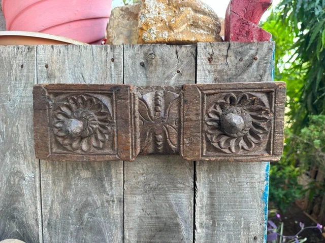 Ancient Old Wooden Hand Crafted Floral Carved Wall Hanging 2 Hook Hanger