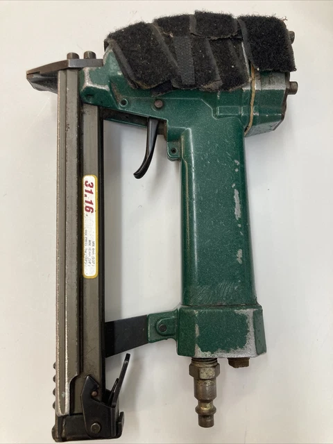 Omer Pneumatic Upholstery Stapler 31.16 Working