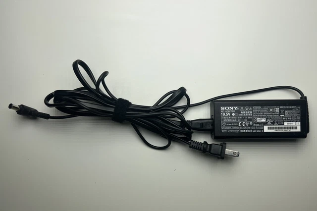 Genuine 65W Sony Adapter Charger VGP-AC19V43 VGP-AC19V76 VGP-AC19V77 W/Cord OEM