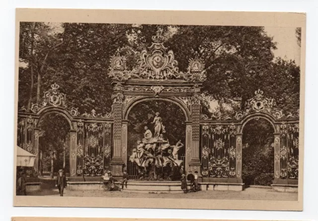 nancy ,place stanislas ,grilles  fer forgé de jean lamour,fontaine d'amphitrite