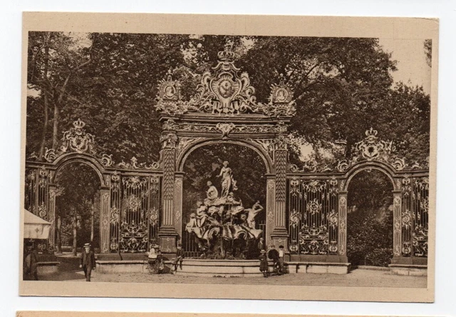 nancy, place stanislas, wrought iron grilles of lamour jeans, amphitrite fountain