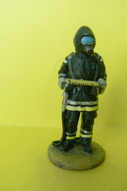Figurine Del Prado - Collection Les Pompiers Du Monde - Soldat Pompier 1:32 (60mm) - Plomb Peint - Occasion
