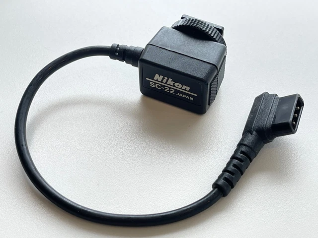Nikon SC-22 3 PIN SYNC CORD FOR 120/4 MEDICAL