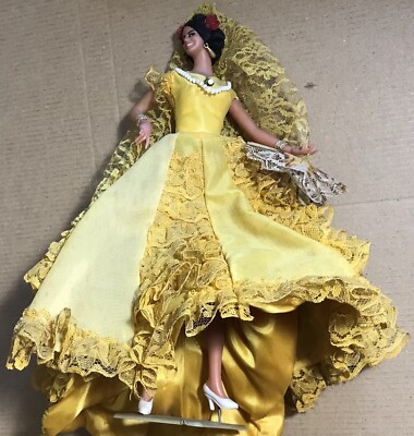 Vintage golden Spanish flamenco dancer doll figurine 28cm - 11.2