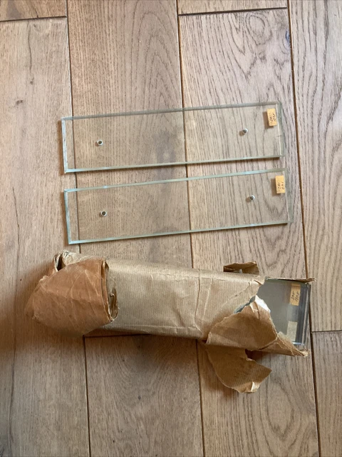 Lot d'anciennes plaques de propreté en verre biseauté
