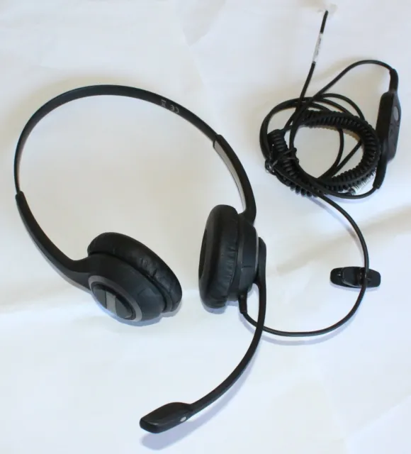 SENNHEISER SC 260 569820 Headset Connected to CSTD 01 05362 Bottom Cable 2