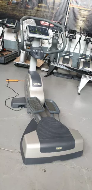 Technogym Excite 700i Wave Crossover Electr - angetrieben kommerzielle Fitnessgeräte 3