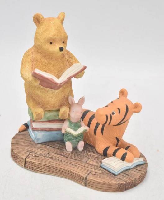 BORDER FINE ARTS Classic Winnie The Pooh Reading A0065 Figurine EUR 28