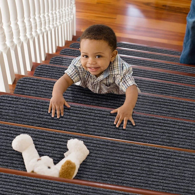TREADSAFE (15 in Pack) Non-Slip-Carpet-Stair-Treads-Non-Skid Safety Rug! NEW.... TREADSAFE (15 in Pack) Non-Slip-Carpet-Stair-Treads-Non-Skid Safety Rug! NEW....