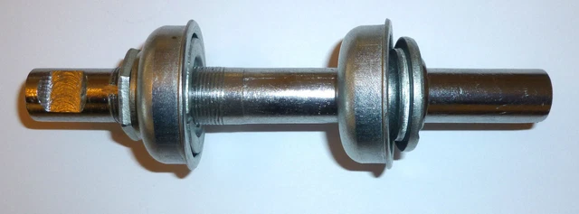 Axe De Pédalier à Clavettes N.O.S 135 Mm 25 X 1 (Ref 433