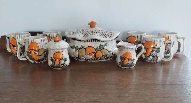 Arnels Mushroom Casserole Mugs Creamer Sugar Bowl Set