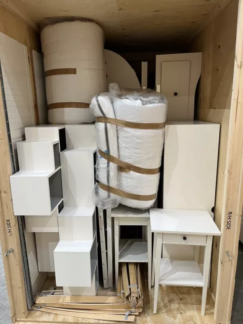 Abandoned Storage Room: Double Bed, Side Tables, Daybed, Z1547