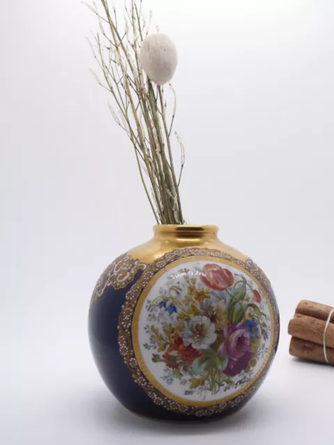 Vase boule en porcelaine Limoges A. Golse