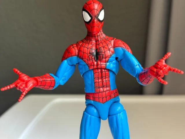 Spectacular Spider-Man Diamond Marvel Select Figure - Disney Store Exclusive 2