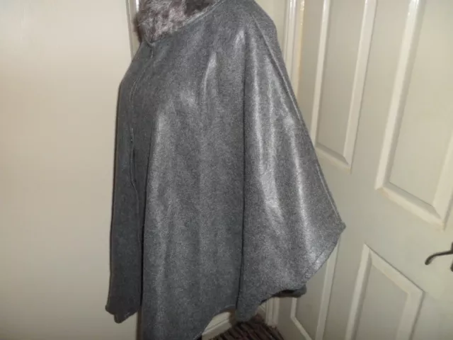 LADIES PONCHO CARDIGAN Shawl Hooded Faux Fur Trim Dark Grey One Size Ex ...