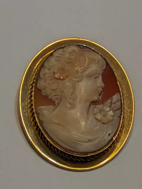 Vintage Van Dell 12K Gold Filled Carved Shell Cameo Pin Brooch Pendant