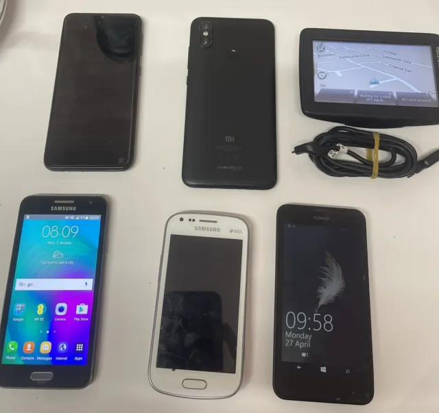 Job Lot Of Various Phones  Untested/Faulty Some Working Check Description