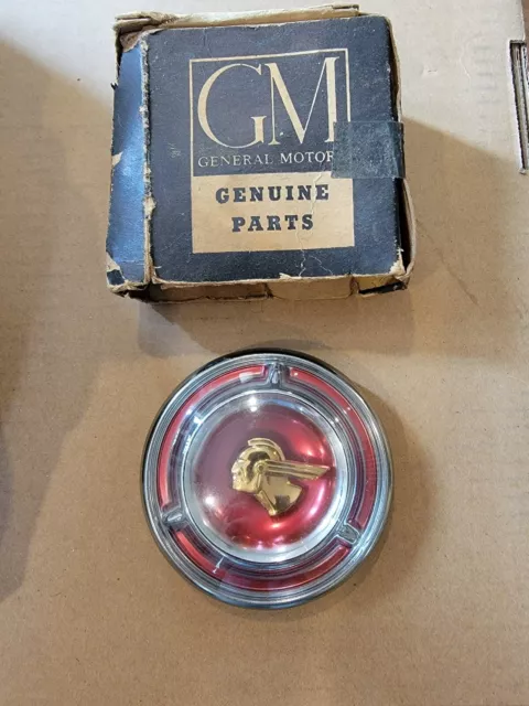NOS GM 1951 1952 Pontiac Chieftain Steering Wheel Horn Button Emblem Badge Orig