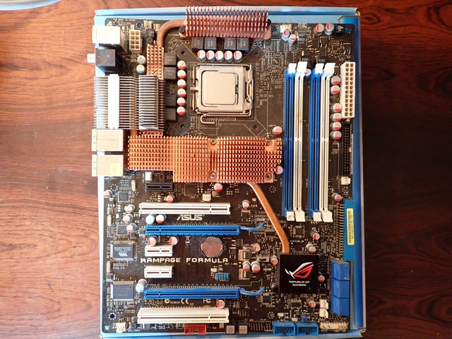 PLACA MADRE ASUS Rampage Formula Socket 775 X48 Intel Q6600 EUR