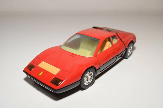 Ferrari 512 BB Daytona – Burago 1/24, Vintage, Métal Rouge, Ancien, Proche Neuf