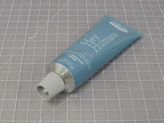Lot of 2528 Hey Human Winter Mint Chill Toothpaste 3.4 OZ KT437