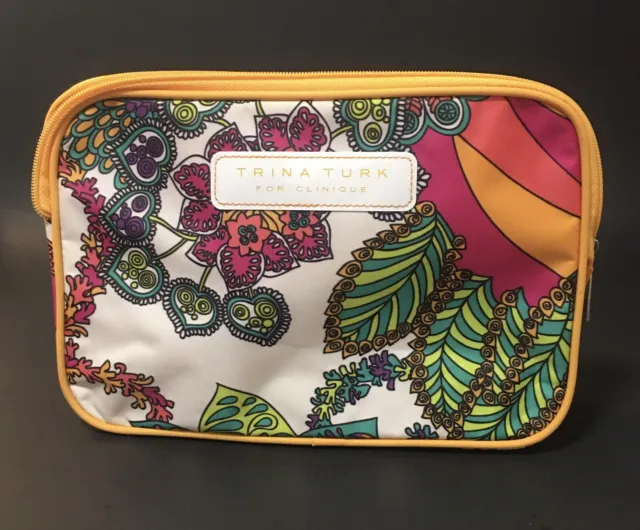 TRINA TURK FOR CLINIQUE COSMETICS BAG Colors : Multi Design : Floral-Paisley