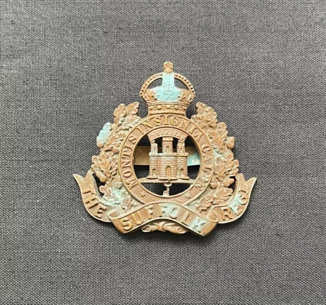 The Suffolk Regiment Officers Bronze Original Cap Badge